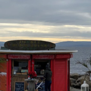 GCI 학생들이 즐길 수 있는 Galway Claddagh 해안가 풍경