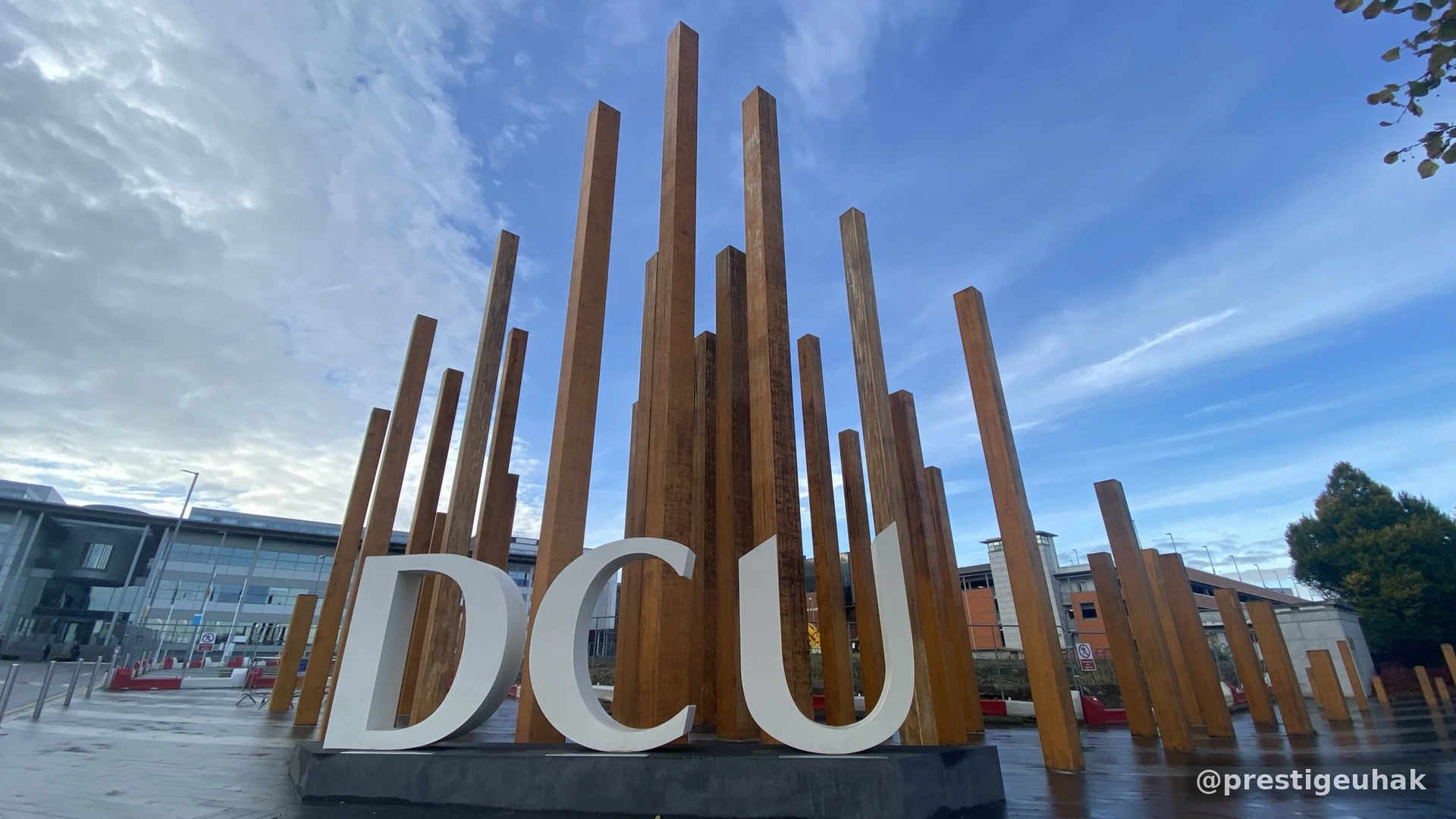 DCU 캠퍼스 상징 조형물