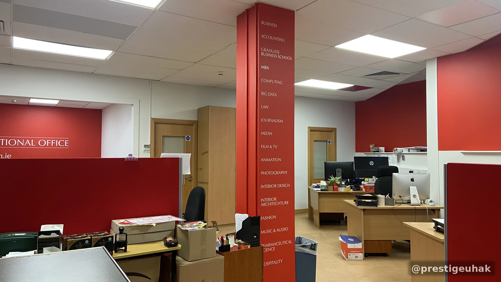 Griffith College International Office 내부 Griffith College International Office 내부 모습
