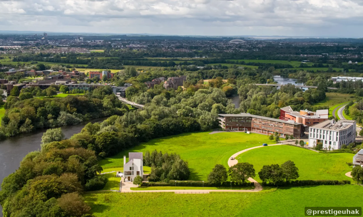 University of Limerick Bachelor/Master of Engineering in Electronic and Computer Engineering 학사 과정 이미지